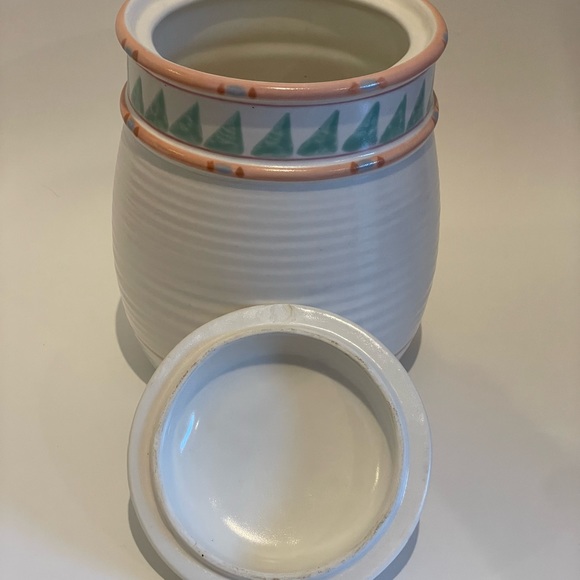 Vintage Taos Treasure Craft southwest
ceramic canister - Picture 3 of 8